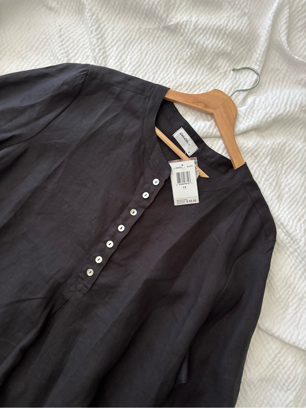 Allen Allen Minimalist Boho Linen Quarter Button Top